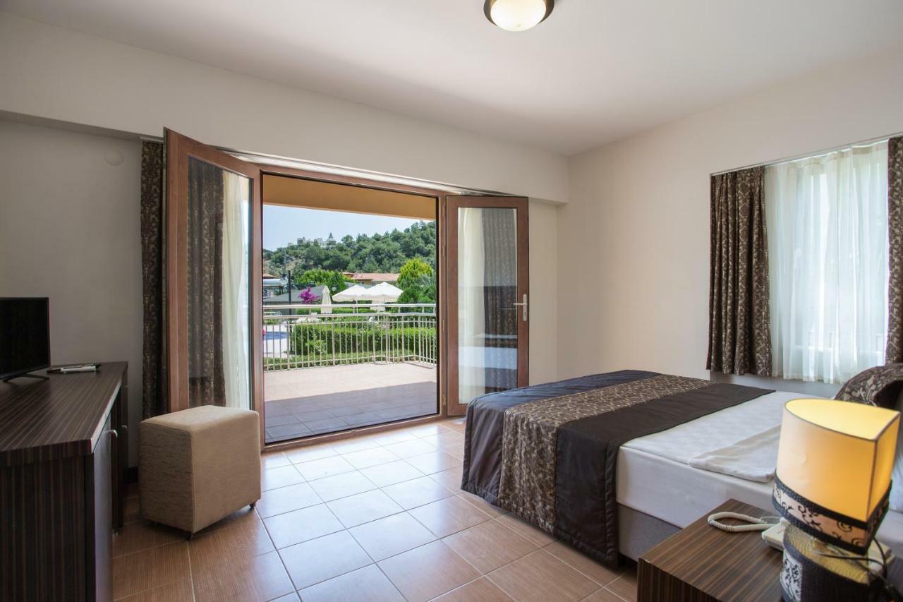 The One Club Hotel Sarigerme Exterior photo